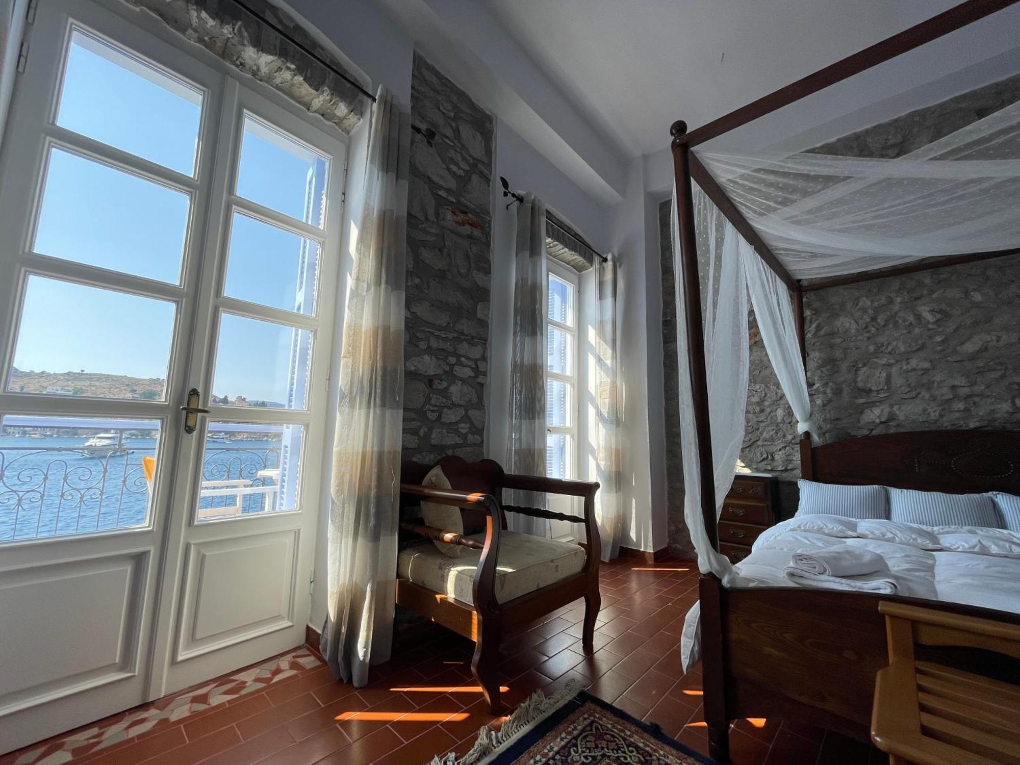 Anamar Symi Residences Екстериор снимка